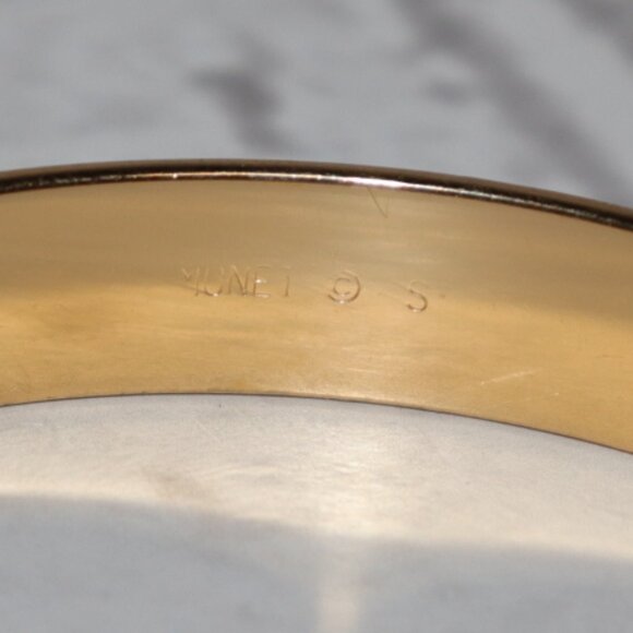 💛 Beautiful Gold MONET Bangle Bracelet– 2 3/8" Wide 🌟 - Picture 2 of 4